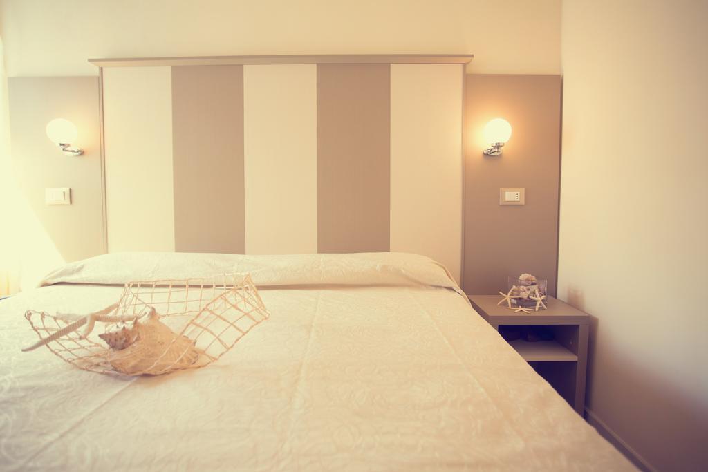 Hotel Trieste تْشيزيناتيكو الغرفة الصورة