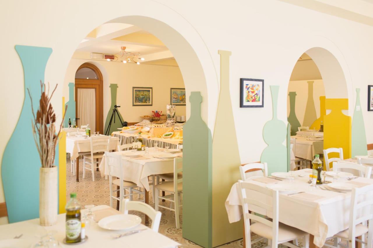 Hotel Trieste تْشيزيناتيكو المظهر الخارجي الصورة